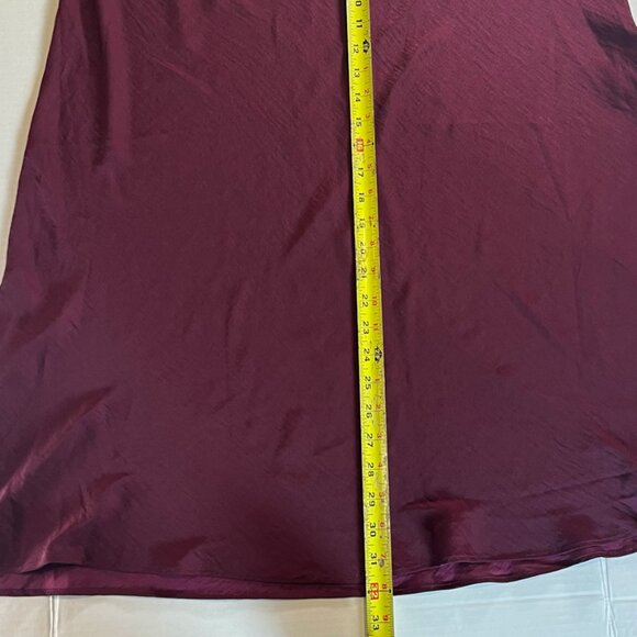 NWT Express Burgundy High Waisted Satin Midi Skirt for Fall/Autumn XL - Picture 4 of 6